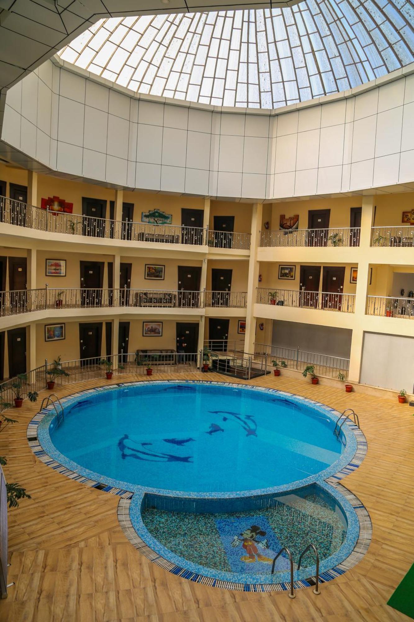 Excel Hotels And Resorts Бхімтал Екстер'єр фото