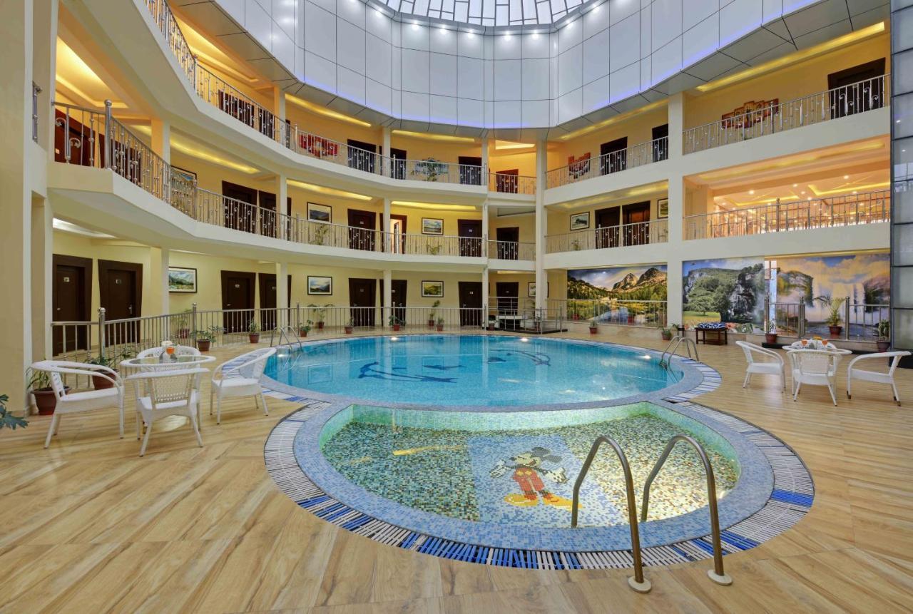 Excel Hotels And Resorts Бхімтал Екстер'єр фото